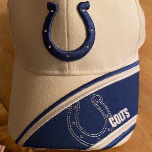 Colts hat - Picture 7 of 7
